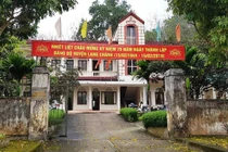 Họp bất thường, cho thôi chức Chủ tịch MTTQ đánh phó bí thư, sỉ nhục dân