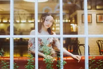 Cô gái Việt xinh đẹp công khai đả kích Ngọc Trinh là ai?