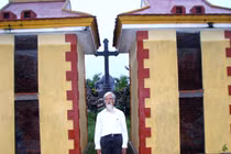 Ngôi mộ tập thể giữa cánh đồng Nam Định và những cuộc an táng xót xa