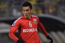 HLV Miura gọi bổ sung hậu vệ Việt kiều lên tuyển