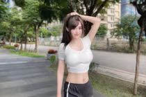 Nữ y tá xinh nhất xứ Đài khoe eo, nóng bừng từng khung hình