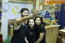 Thăm ngôi nhà của "soái ca râu xồm" tân trang ngõ phố cổ