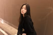 Ái nữ 18 tuổi gây mê dân mạng bằng chiều cao khủng