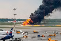 Cháy máy bay tại Nga, 41 người thiệt mạng 