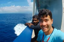 Những cuộc đụng độ bạo lực của thổ dân với thế giới hiện đại