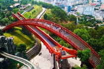 Sau cầu Vàng, giới trẻ lại phát cuồng check-in cầu Koi ở Quảng Ninh