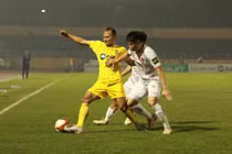 Bị Hải Phòng cầm hòa 1-1, CLB SLNA chưa biết dư vị chiến thắng