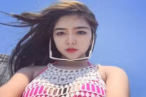 Nhan sắc "hot girl khóc nhè" xinh đẹp hút hồn dân mạng