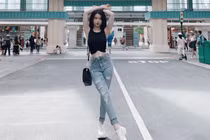 Dậy thì thành công, hot girl Linh Ka chăm diện croptop khoe eo siêu nhỏ "bất thường"