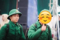 Quang Linh Vlogs đi nghĩa vụ quân sự đâu là sự thật của bức ảnh?