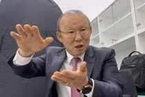 Thầy Park bị đối thủ "nhòm ngó", VFF cần hành động