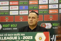 HLV Công an Hà Nội giải thích lý do thất bại trước ĐKVĐ V-League