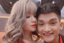 Nhan sắc xinh đẹp cùng thân hình “cực nóng” của bạn gái Mạc Văn Khoa