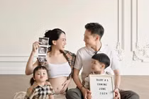 Con gái Minh Nhựa đẹp miễn chê, mở tiệc đón thành viên thứ 3 