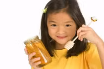 Những thực phẩm khiến con bạn dậy thì sớm nên tránh