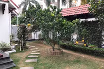 Biệt thự sân vườn nằm trong khu nhà giàu của nàng Á hậu Ngô Trà My