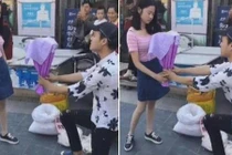 Cầu hôn bạn gái bằng cóc ghẻ, chàng trai nhận cái kết đắng