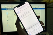 Facebook, Instagram lỗi toàn cầu, dân mạng "gào khóc" vì không đăng được ảnh sống ảo
