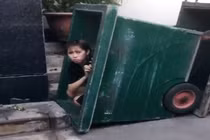 Cách ăn vạ có "1-0-2" của cô gái nghiện trà sữa làm nũng người yêu