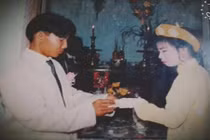 Dân mạng thi nhau khoe ảnh cưới son phấn lòe loẹt của bố mẹ