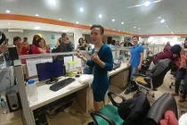 Cười vỡ bụng với các kiểu “lãnh án” khi mày râu thua độ World Cup