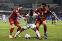Thái Lan xuất sắc giành vé vào vòng 1/8 Asian Cup 2019