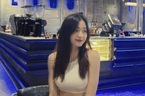 Rời sân đấu, "hoa khôi bóng chuyền" miền Tây lên đồ cực chất