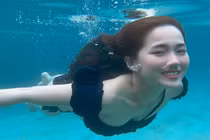 Rich kid giới diễn viên đẹp chuẩn nàng thơ, body ngắm mà mê