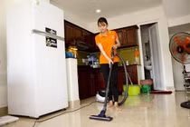 Nở rộ dịch vụ người giúp việc Tết ở Hà Nội