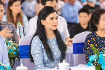 Tuổi 51, nhan sắc mẹ rich kid Tiên Nguyễn khiến netizen "lắc mắt"