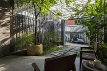 Khám phá “Túp lều vô cực” giữa thành phố lớn nhất Việt Nam