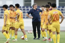 HLV U22 Việt Nam “quay lưng” với báo chí trước SEA Games 32