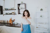 Nhan sắc “hot girl hát rong” bên bàn nhậu gây sốt 