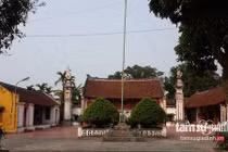 Gặp ác mộng tin đồn trăn gấm trong ngôi đền Mẫu