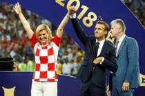 Một mùa World Cup quá đỉnh của 'bà trùm sân cỏ' - nữ Tổng thống Croatia