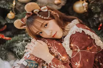 Khoe ảnh Giáng sinh, nữ sinh xứ Nghệ trả lời tin nhắn mỏi tay