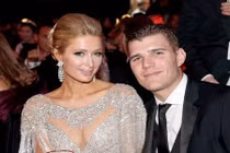 Paris Hilton bị bạn trai đòi nhẫn đính hôn 2 triệu USD dù không mua 