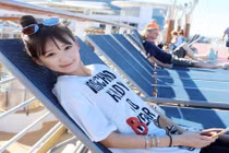 Mỹ nữ trẻ thơ là “báu vật” của trường học toàn nam sinh