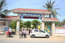 Học sinh ở Hà Tĩnh bị ép nộp tiền xây dựng cuối năm