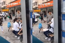 Bị nhắc vì “diễn cảnh nóng” phản cảm, cặp đôi tỏ thái độ khiến dư luận phẫn nộ