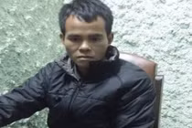 Đi hái rau một mình, bé gái 10 tuổi bị gã trai cưỡng bức