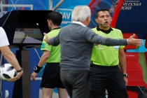 Tứ kết Asian Cup 2019, đội tuyển Việt Nam được thử công nghệ World Cup