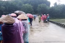 Gần 300 người tìm kiếm học sinh mất tích khi đi câu cá