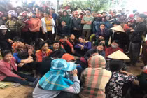 Gia đình treo cổ tự tử: Đang nợ 70 triệu và 300.000 đồng tiền lãi/ngày