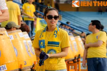 “Chat” với bóng hồng hội CĐV Contras Hà Nội đẹp hút hồn