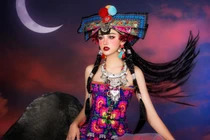 Hành trình của cô gái bán kẹo kéo đi thi Hoa hậu Hoàn Vũ Việt Nam