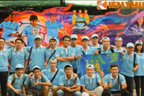 CĐV Man City Việt Nam diễu hành hoành tráng đón cầu thủ