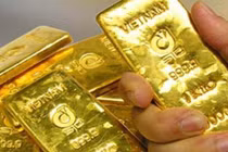 Giá vàng hôm nay 30/10: Nỗi lo bất ổn, vàng treo trên đỉnh