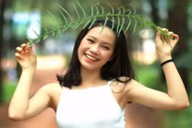 Nhan sắc đời thường của tân Hoa khôi ĐH Ngoại thương 2017