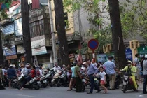 Học sinh phổ thông học hay nghỉ cuối tuần: Phụ huynh cũng đang rối bời!